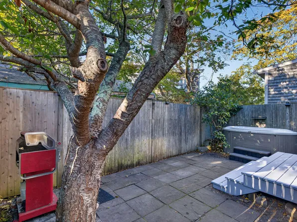 29 Alden Street UNIT 6, Provincetown, MA 02657
