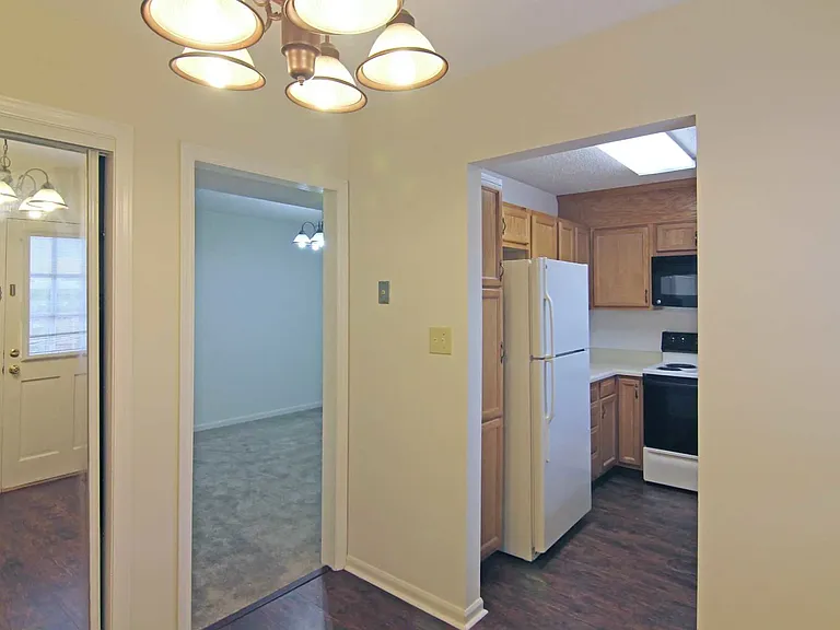 Waverly Villas — Photo 11