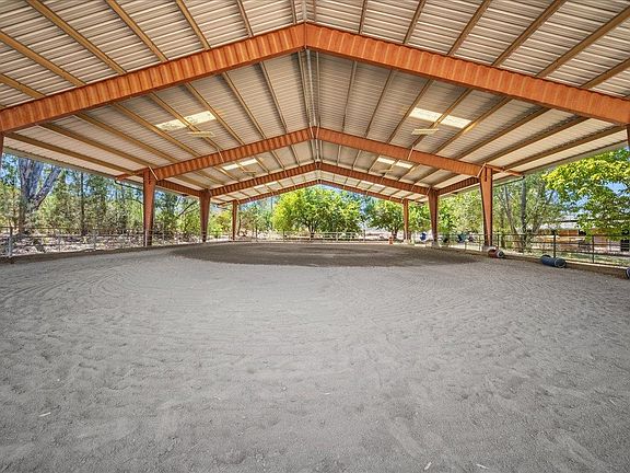 5th image of 23514 Patino Rd