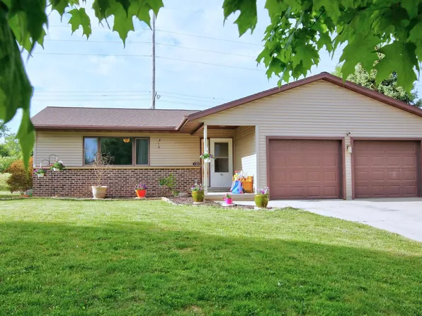 122 Beth CIRCLE, Plymouth, WI 53073