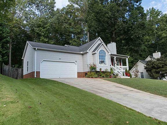 3rd image of 302 Dunwoody Dr