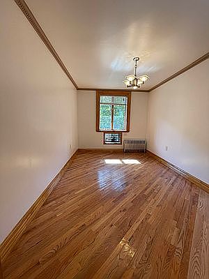 2nd image of 115 Diamond St #D
