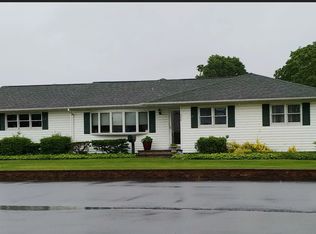 306 Throop St, West Babylon, NY