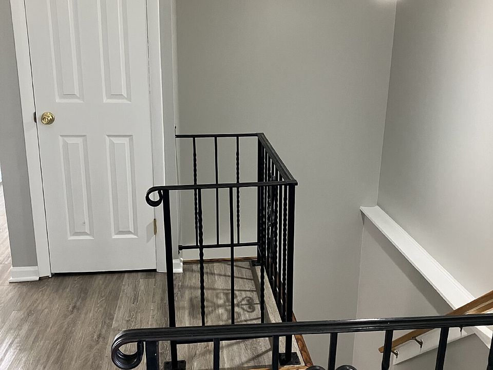1st image of 306 Garfield Ave #0