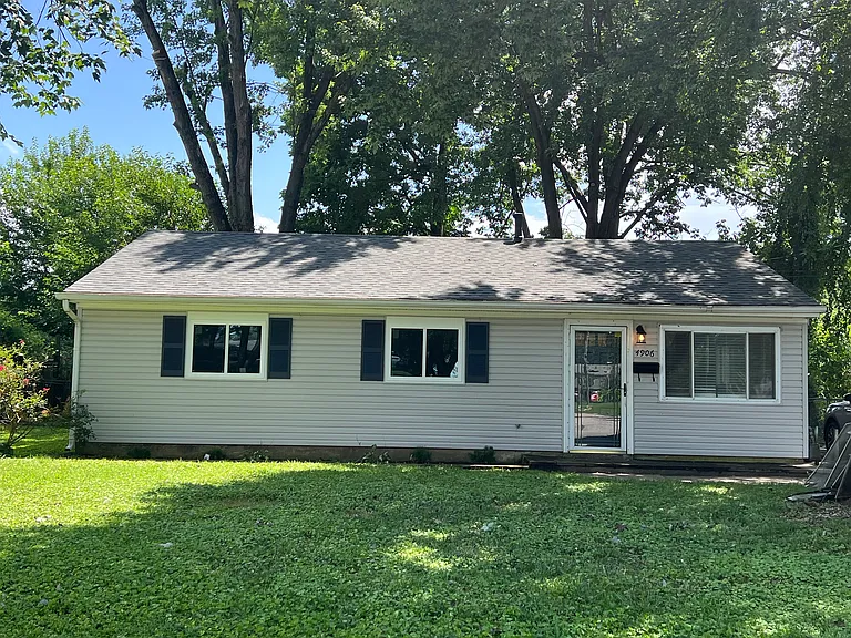 4906 Granada Dr — Photo 1