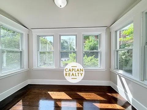 150 Crescent St — Photo 11