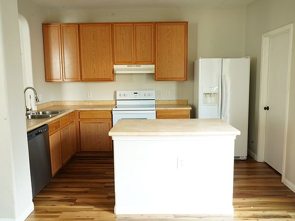 5th image of 8000 Running Water Dr