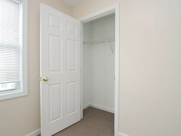 51-53 Winthrop St #R — Photo 34