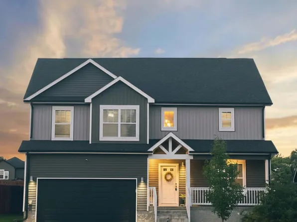 208 Eagles Talon Ct, Clarksville, TN 37040