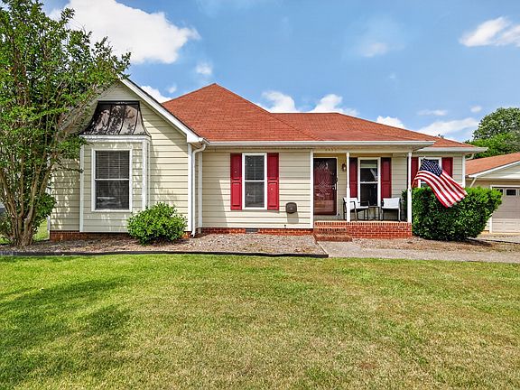 2nd image of 3223 Westbrook Dr