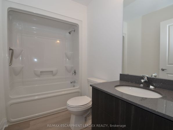 1936 Rymal Rd E #205, Hamilton, ON L0R 1P0