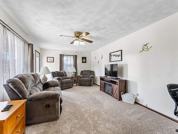 5th image of 502 S 8th Ave