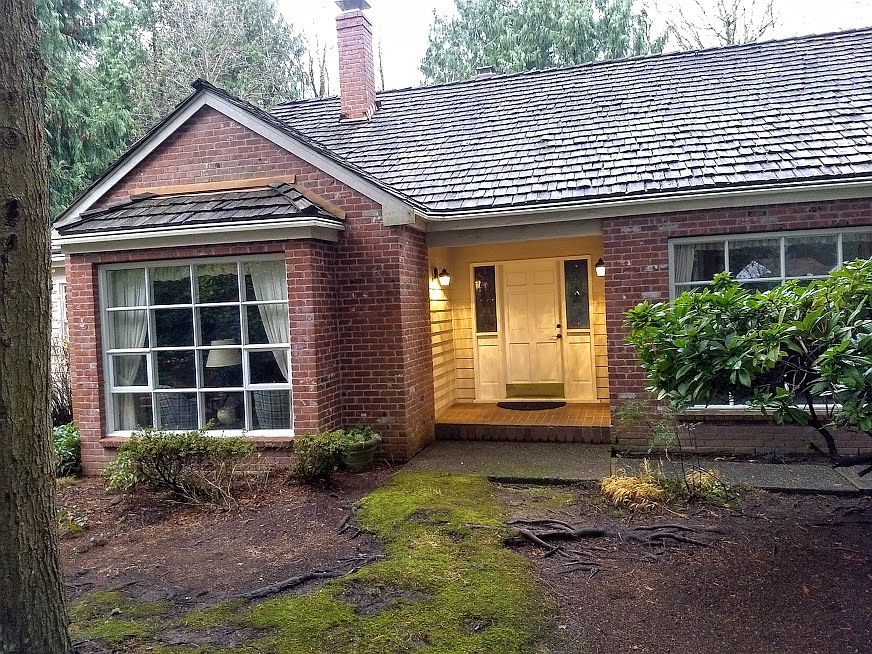 1st image of 3819 207th Pl NE