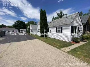 535 Ridge St #16, Mineral Pt, WI 53565