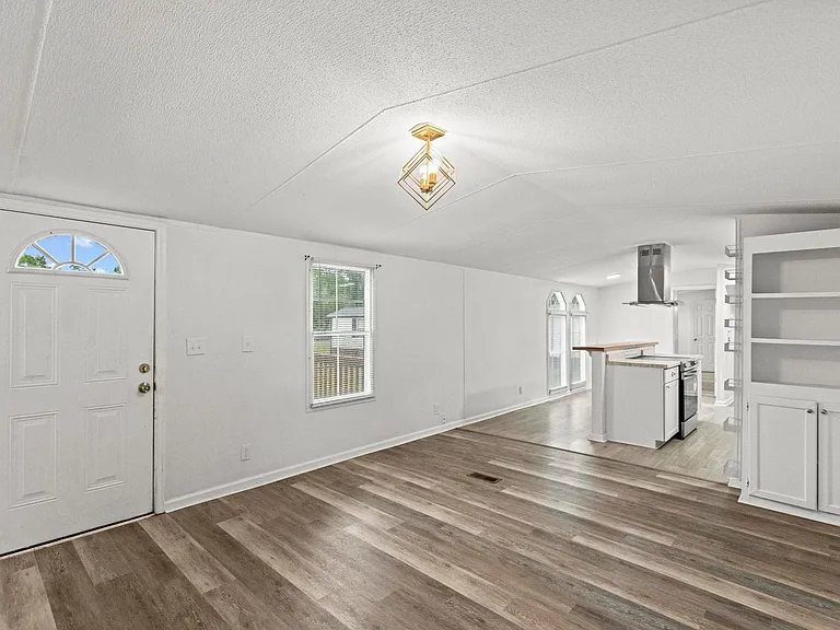 185 Justice Rd #4 — Photo 15