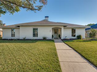 802 E Spring Valley Rd, Richardson, TX 75081