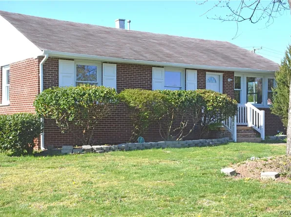 2211 Delrio Dr, Richmond, VA 23223