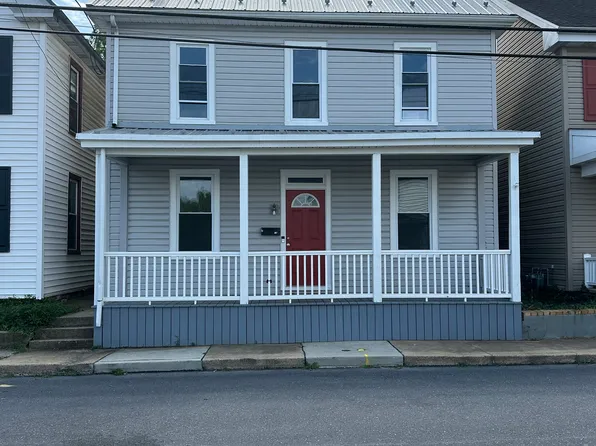 18 E Green St, Shiremanstown, PA 17011