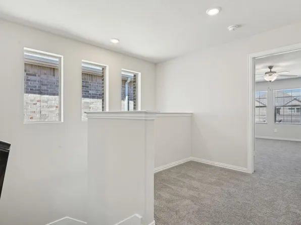 2769 Kobuk Dr, Corinth, TX 76210