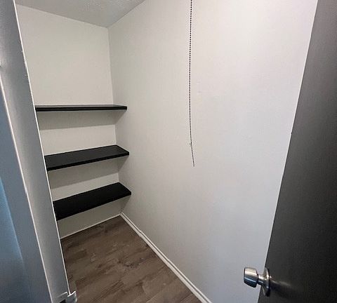 5th image of 114 Gluck St #150
