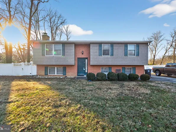 7103 Victoria Pl, Upper Marlboro, MD 20772