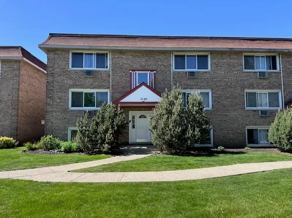 1160 W 18th St APT 1W, Broadview, IL 60155
