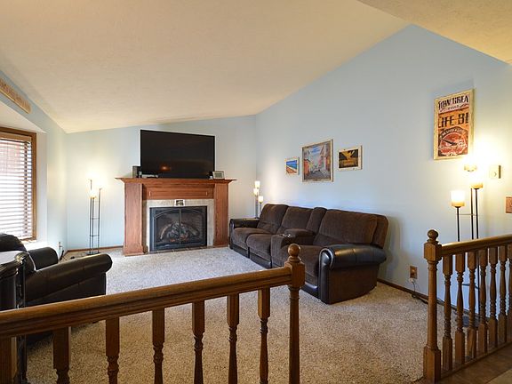4th image of 1311 Tipperary Ct