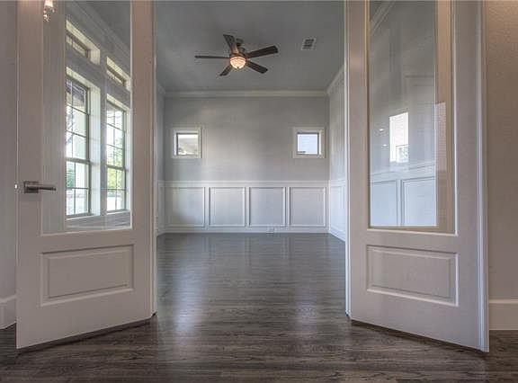 3rd image of 4626 Dexter Ave