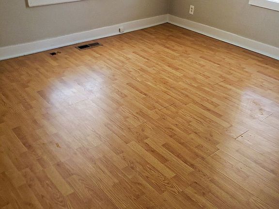 5th image of 2830 S Patricia Dr APT 4
