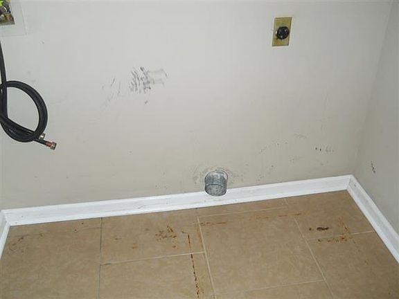 2nd image of 5939 Beauvoir Dr