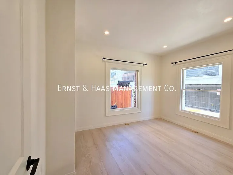 321 Chestnut Ave #1 — Photo 10