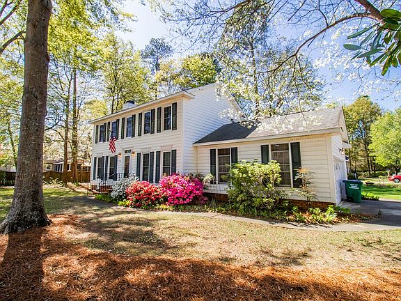 4th image of 208 Ashwood Dr