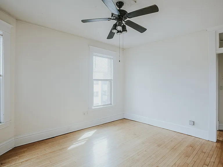 2641 Hennepin Ave — Photo 6