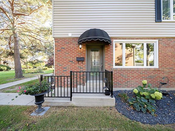3rd image of 8418 Little River Rd #6