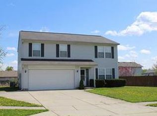 102 Coralbury Ct, Mooresville, IN