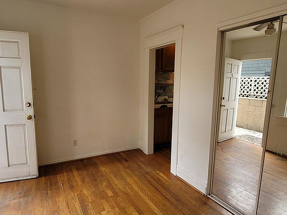 4th image of 20 Rose Ave APT D