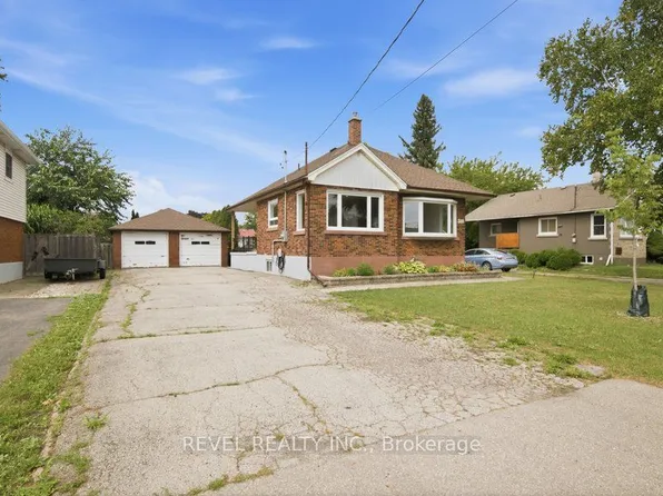 310 Caledon Ave, Hamilton, ON L9C 3E2
