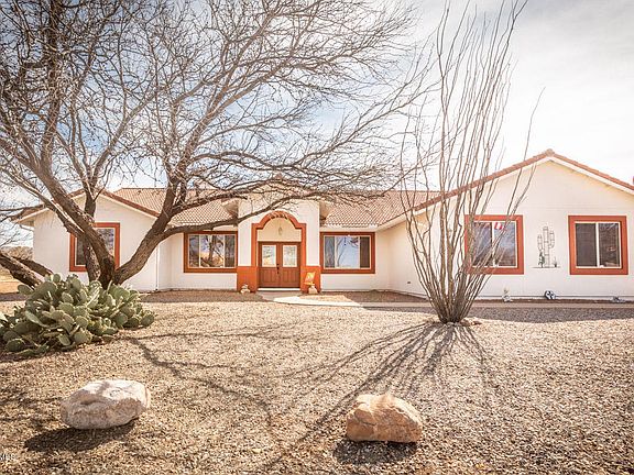 3rd image of 4076 S Chiricahua Ct