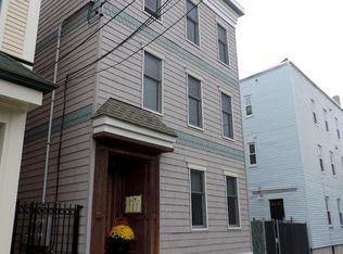 5 Swallow St APT 2, Boston, MA 02127