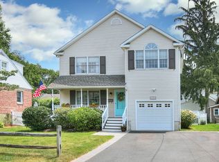 1221 Merritt St, Fairfield, CT 06825