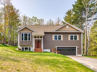 30 Rockland Ave, Saranac Lake, NY 12983