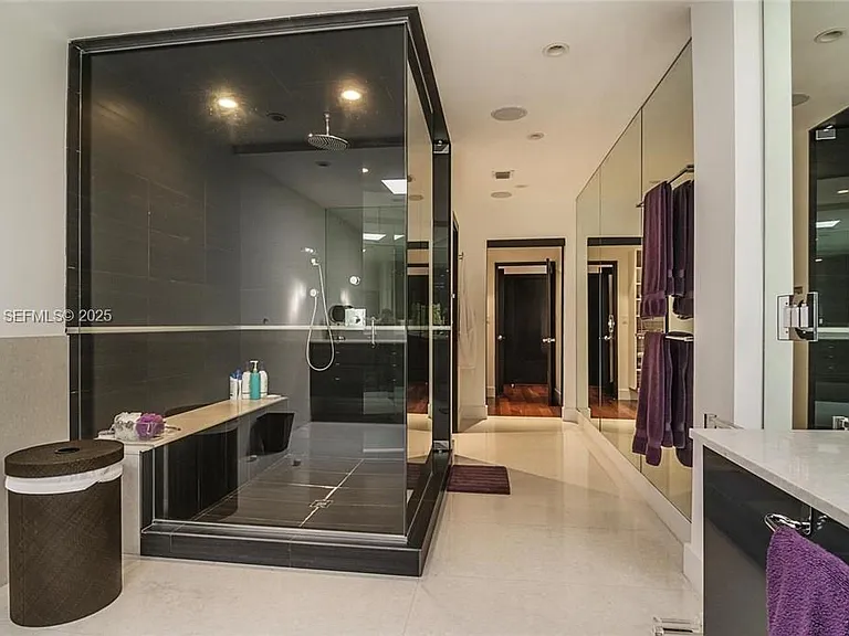3020 Brickell Ave — Photo 10