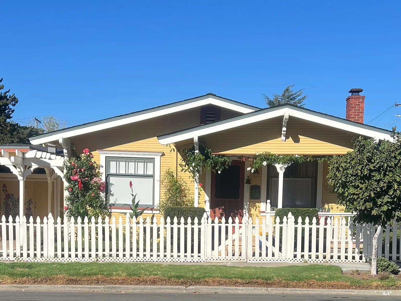 Alhambra Ave, Martinez — Photo 1
