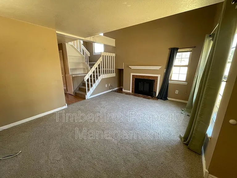 8089 Lexington Park Dr — Photo 4