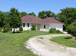 39 Kadie Dr, Linn Creek, MO 65052