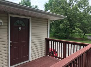 211 N Greenbriar Rd APT 3, Carterville, IL 62918