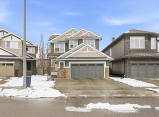 1408 Chahley Pl NW, Edmonton, AB T6M 0J3