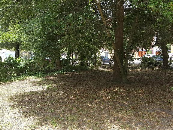 2nd image of 1545 Dot St