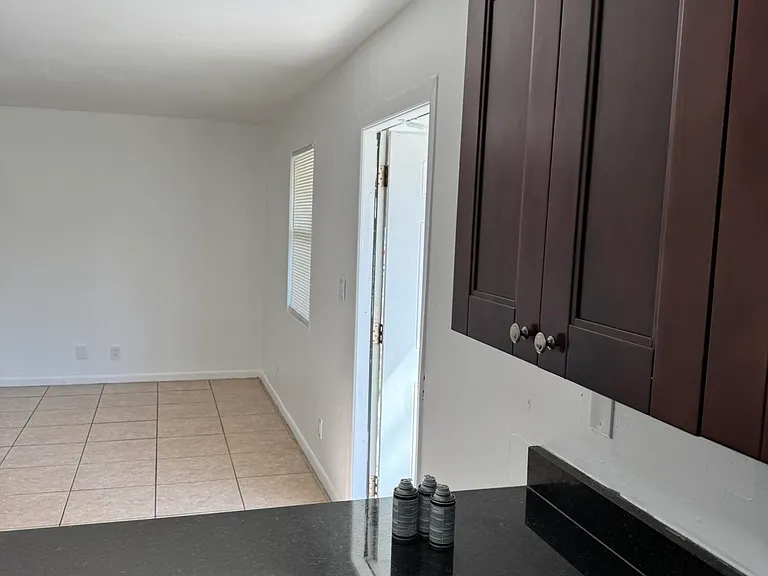 4356 Maine St #3 — Photo 18