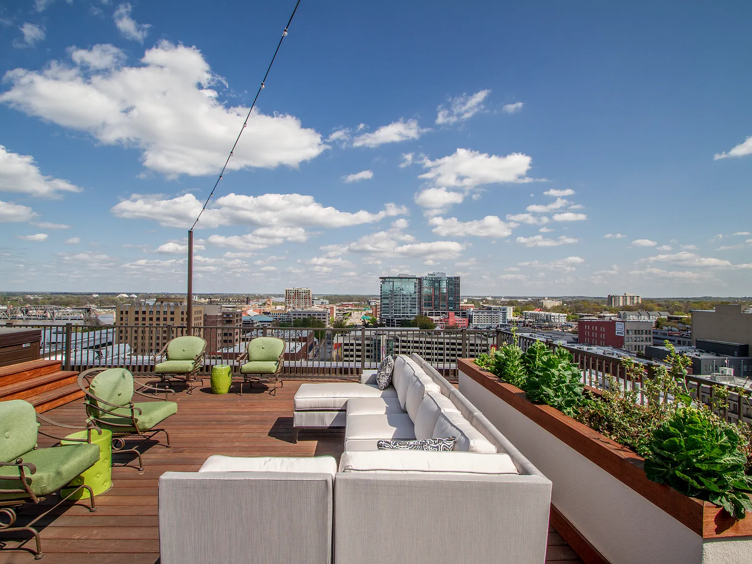 2 bed, 1185 sqft, $2,470 — Photo 4